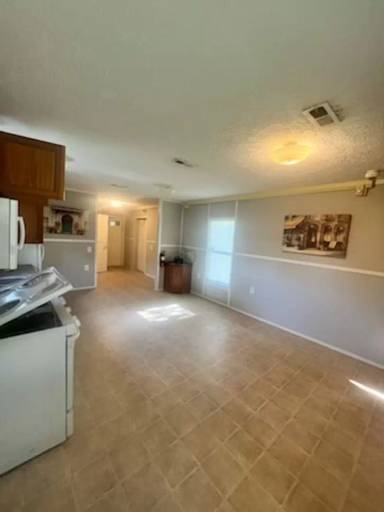 Main picture of 420 W Alabama Ave