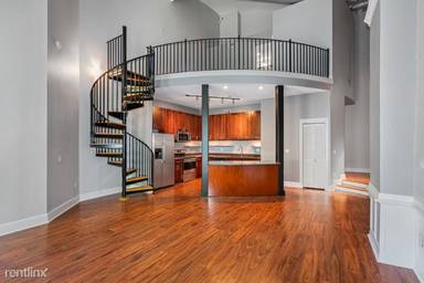 Main picture of 502 E Ross Ave