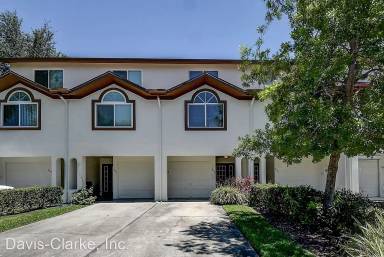 Main picture of 400 Madeira Cir