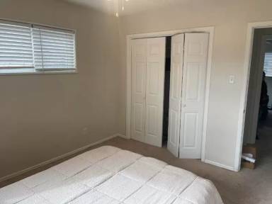 Main picture of 10200 Los Arboles Ave NE