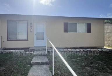 Main picture of 343 E Rosewood Ln