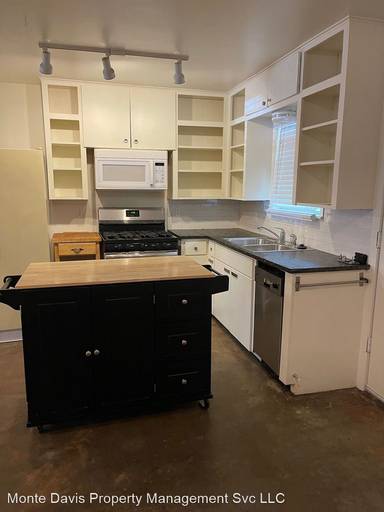Main picture of 4708 Red River St