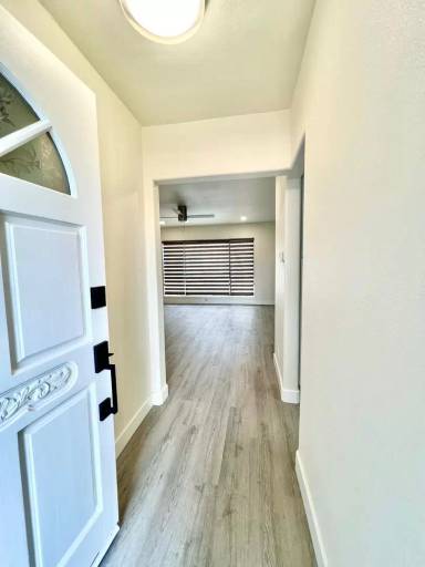 Main picture of 20556 Avis Ave