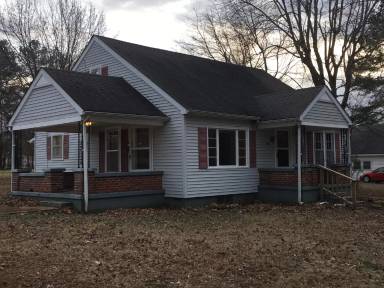 Main picture of 588 Taylor St