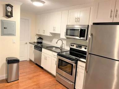 Main picture of 6 Blair Pl