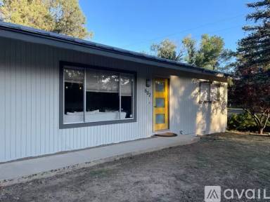 Main picture of 602 Birch Dr