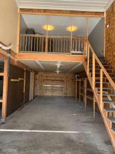 Main picture of 375 Mactavish Ln