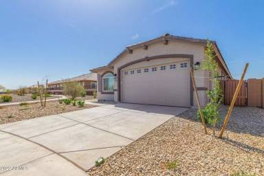 Main picture of 16373 W Questa Dr