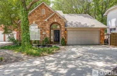 Main picture of 713 N Jordan Rd