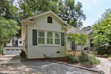 Main picture of 1205 Clifton Rd NE