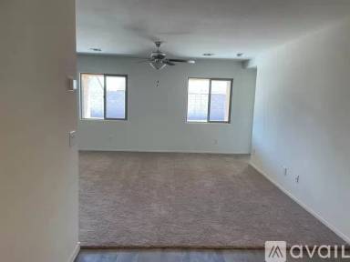Main picture of 565 W Black Hawk Pl