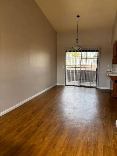 Main picture of 535 Glover Ave