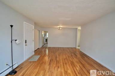 Main picture of 6305 Englewood Ave