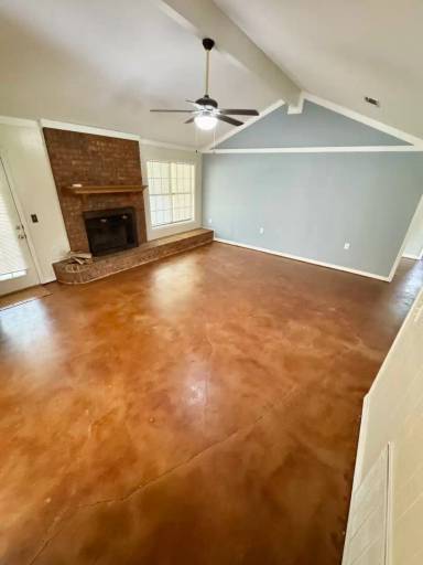 Main picture of 349 Angie Cir