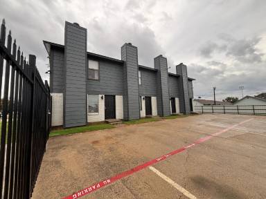 Main picture of 3204 McLean St