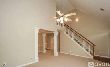 Main picture of 140 Miracle Ln