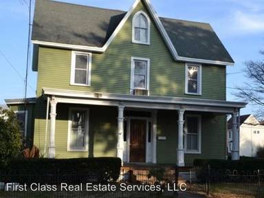 Main picture of 15 Pennington St