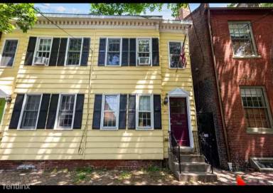 Main picture of 1119 Prince St