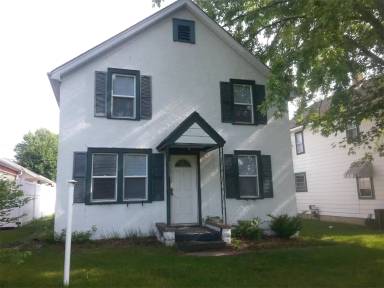 Main picture of 2215 La Crosse St