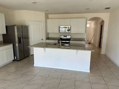 Main picture of 2681 Magnolia Ave