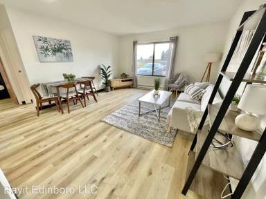 Main picture of College Park Apartments/ Edinboro Apartment