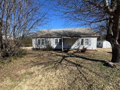 Main picture of 669 S Eastway Dr