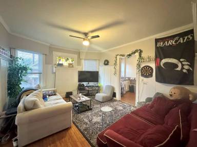 Main picture of 2430 Fairview Ave