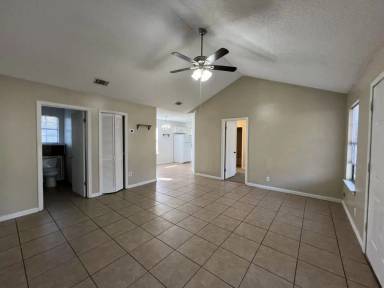 Main picture of 125 Springhill Ct