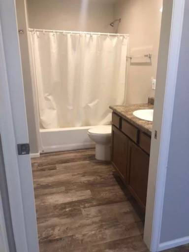 Main picture of 1009 Saint John St