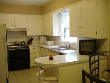 Main picture of 2046 N Payne Ave