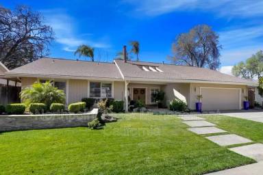 Main picture of 6330 Grangers Dairy Dr