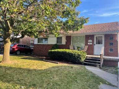 Main picture of 27637 Cambridge St