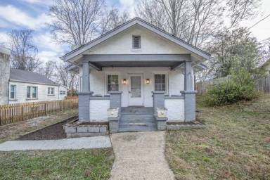 Main picture of 1148 Baker Ave