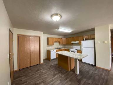 Main picture of 2808 6th St SW