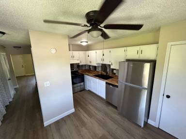Main picture of 2804-2806 N Kaster Ct