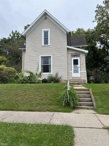 Main picture of 711 Irving St