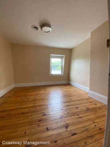 Main picture of 185 Williams St