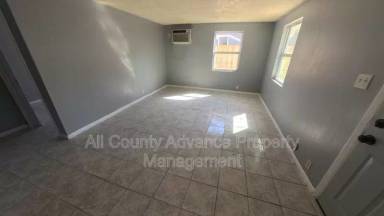 Main picture of 1513 S Prospect Ave