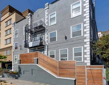 Main picture of 2921 Francis Ave