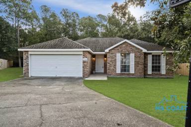 Main picture of 6708 Dove Ln