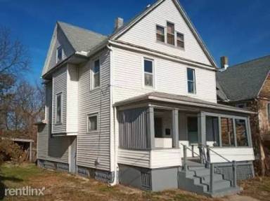 Main picture of 499 Perkins St