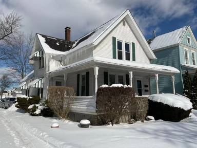 Main picture of 211 5th St