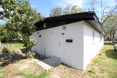 Main picture of 501 NW 2nd St