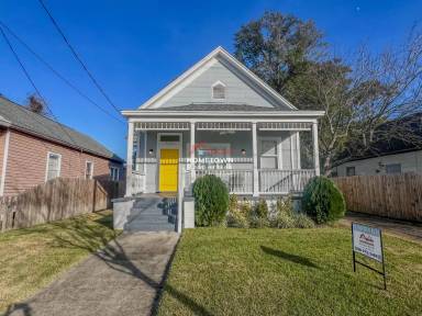 Main picture of 1012 Dr Martin L King Jr Dr