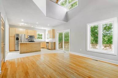 Main picture of 1405 Oregon Ave S