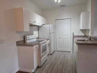 Main picture of 830 Grand Regency Pointe