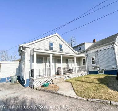 Main picture of 535 Washington St