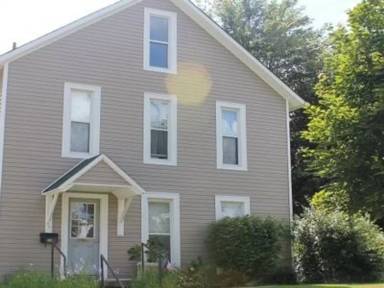 Main picture of 110 W Poplar St