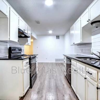 Main picture of 1817 San Rafael St