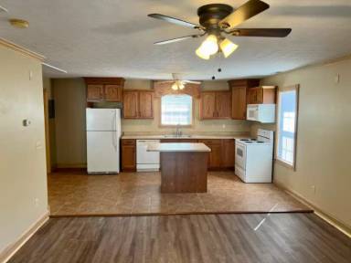 Main picture of 1616 Spring Valley Dr
